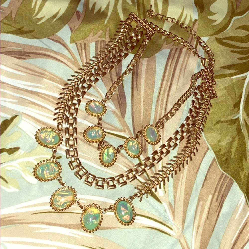 Gold 3 chain necklace